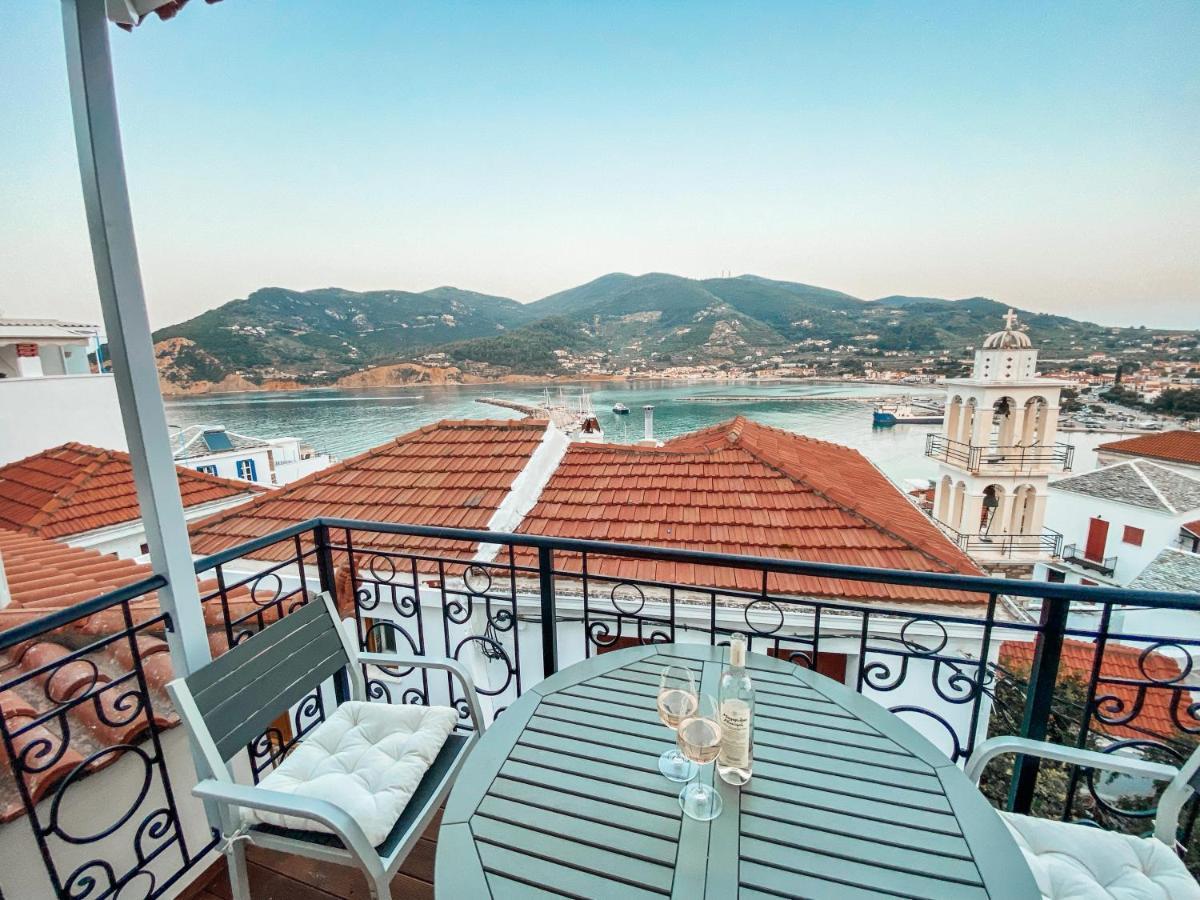 Evageliasvilla Sea View *