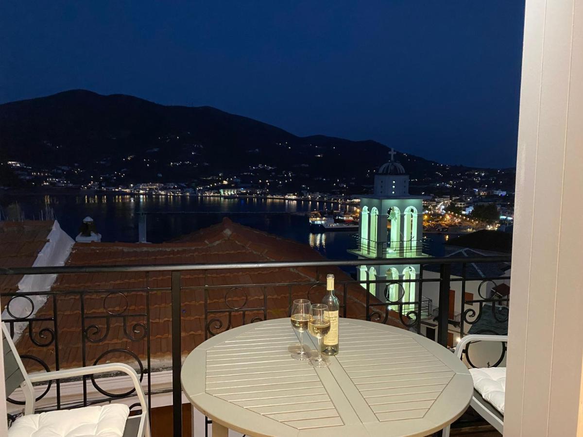 Evageliasvilla Sea View *