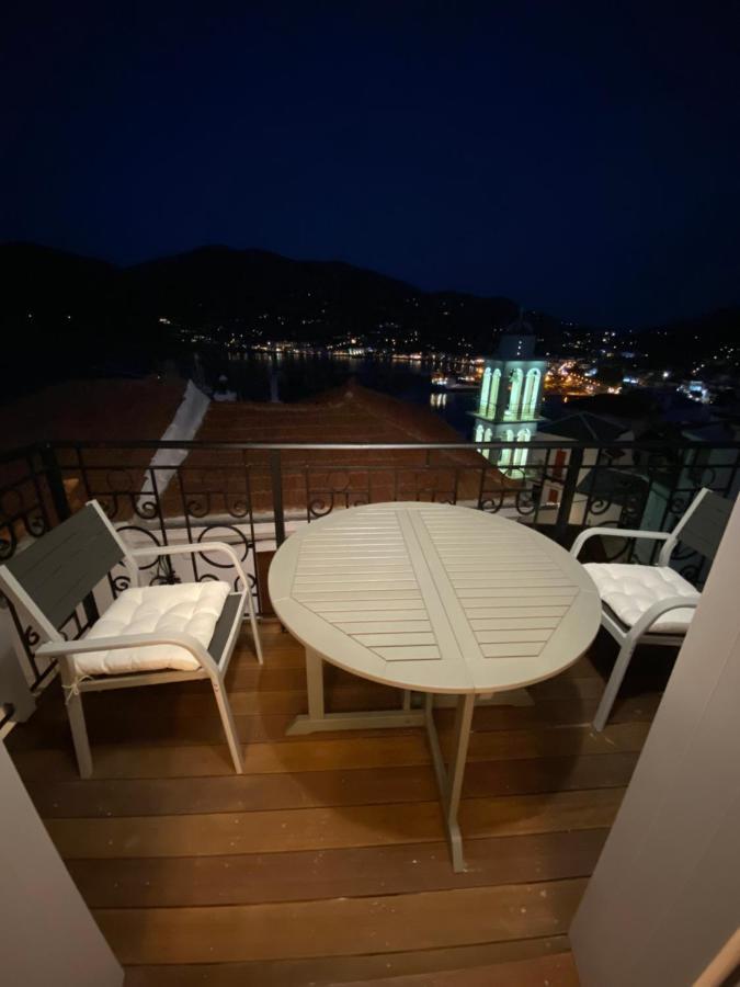 Evageliasvilla Sea View *